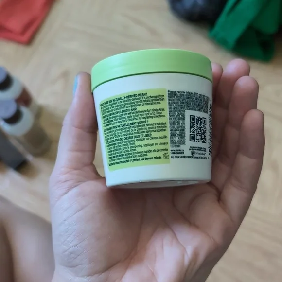 Garnier Fructis Smoothing Treat Hair Mask - Picture 2 of 2
